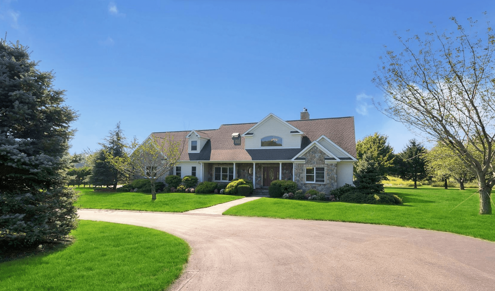 8025 Main Bayview Rd, Southold