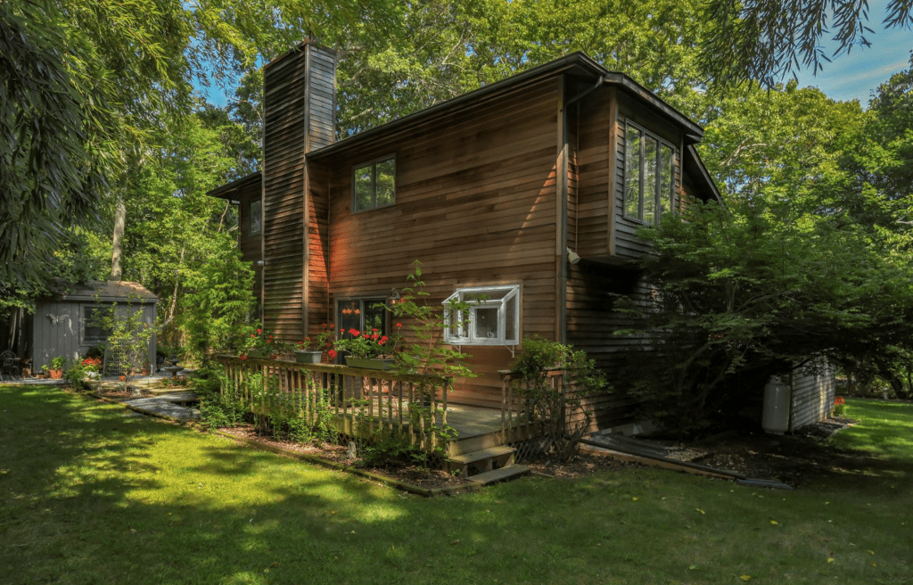 555 Goose Creek Ln, Southold